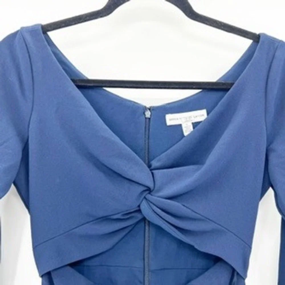 Dress The Population Navy Long Sleeve Twist Cutout Cocktail Mini‎ Dress Size S